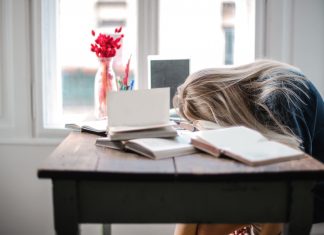 5 Ways to Minimize Student Debt