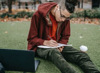 Ace Your Exams With These 4 Studying Hacks